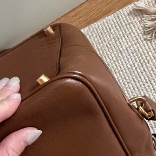 🌴PRADA普拉達Plume35系列摩卡棕色保齡球包-31