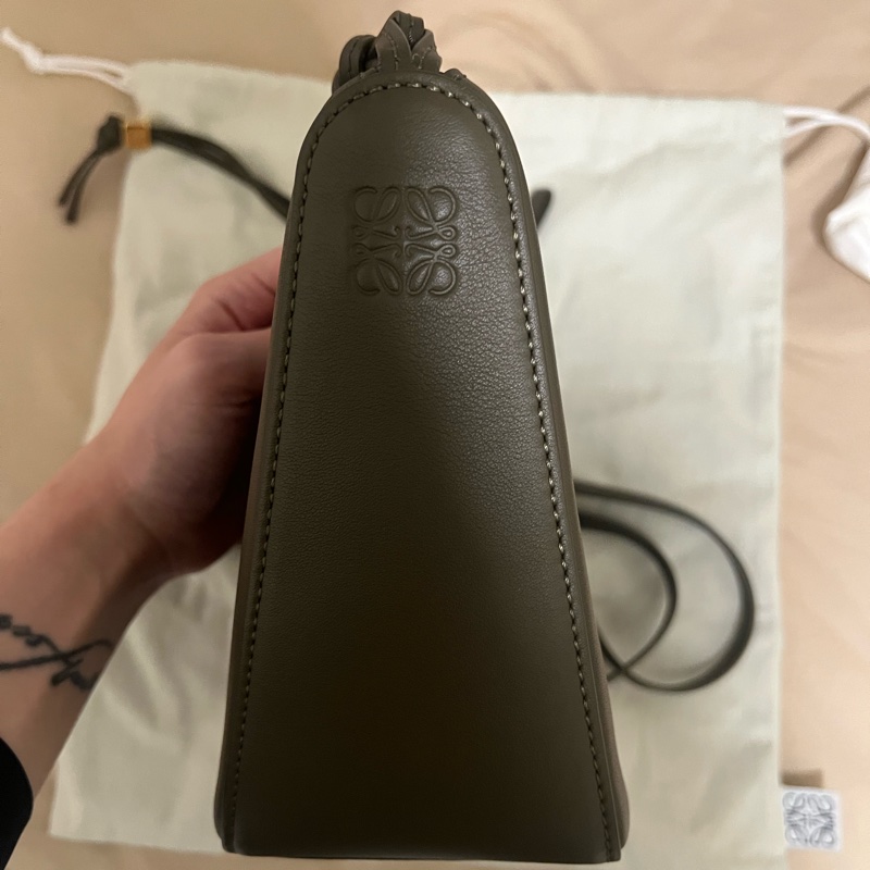 Loewe-16