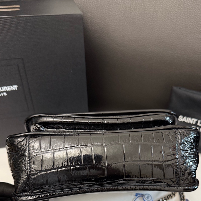 ysl 聖羅蘭黑銀小號亮面牛皮Niki單肩斜挎包流浪包 有盒子 塵袋-4