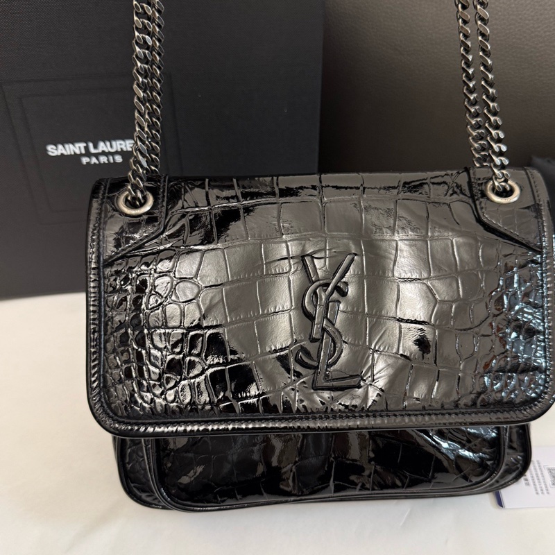 ysl 聖羅蘭黑銀小號亮面牛皮Niki單肩斜挎包流浪包 有盒子 塵袋-5