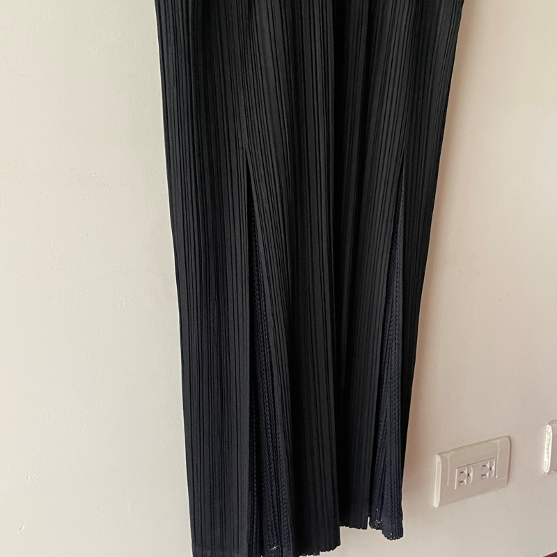 ▪️富貴選物FUGUEI▪️PP   三宅一生 黑色 鬆緊帶腰身 無袖長洋裝-9