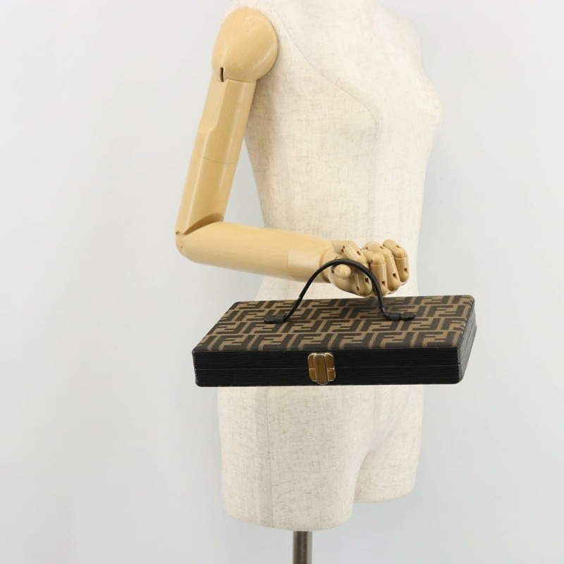 【日本直送】FENDI Zucca帆布手拿包 黑色棕色 正品 164495A-19