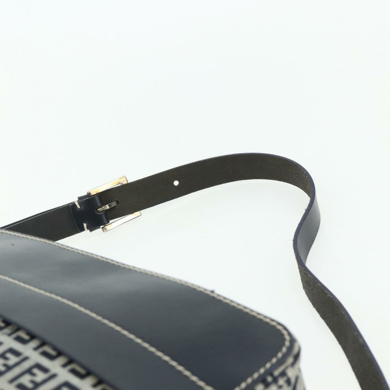 【日本直送】FENDI Zucchino帆布單肩包 海軍藍 銀色 正品 ki6624V-13