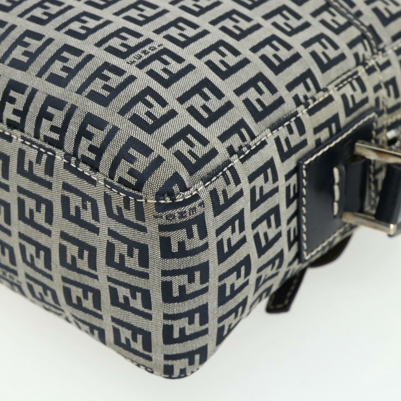 【日本直送】FENDI Zucchino帆布單肩包 海軍藍 銀色 正品 ki6624V-15