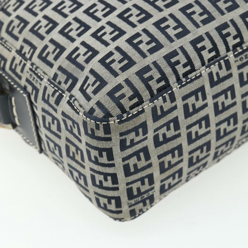【日本直送】FENDI Zucchino帆布單肩包 海軍藍 銀色 正品 ki6624V-16
