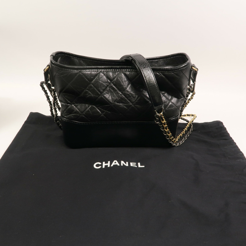 CHANEL 牛皮皮革Gabrielle Medium肩背袋-9