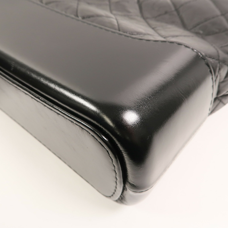 CHANEL 牛皮皮革Gabrielle Medium肩背袋-10