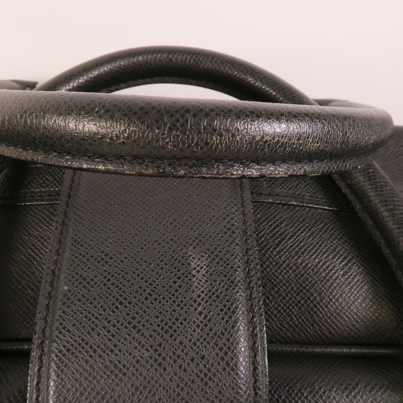 LOUIS VUITTON Taiga Ivan Travel Bag銀扣手挽袋-15