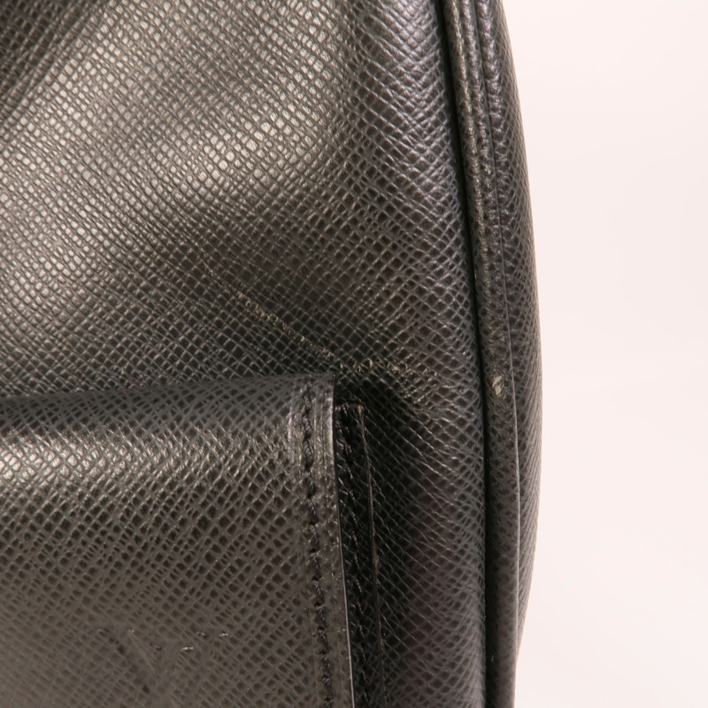 LOUIS VUITTON Taiga Ivan Travel Bag銀扣手挽袋-16