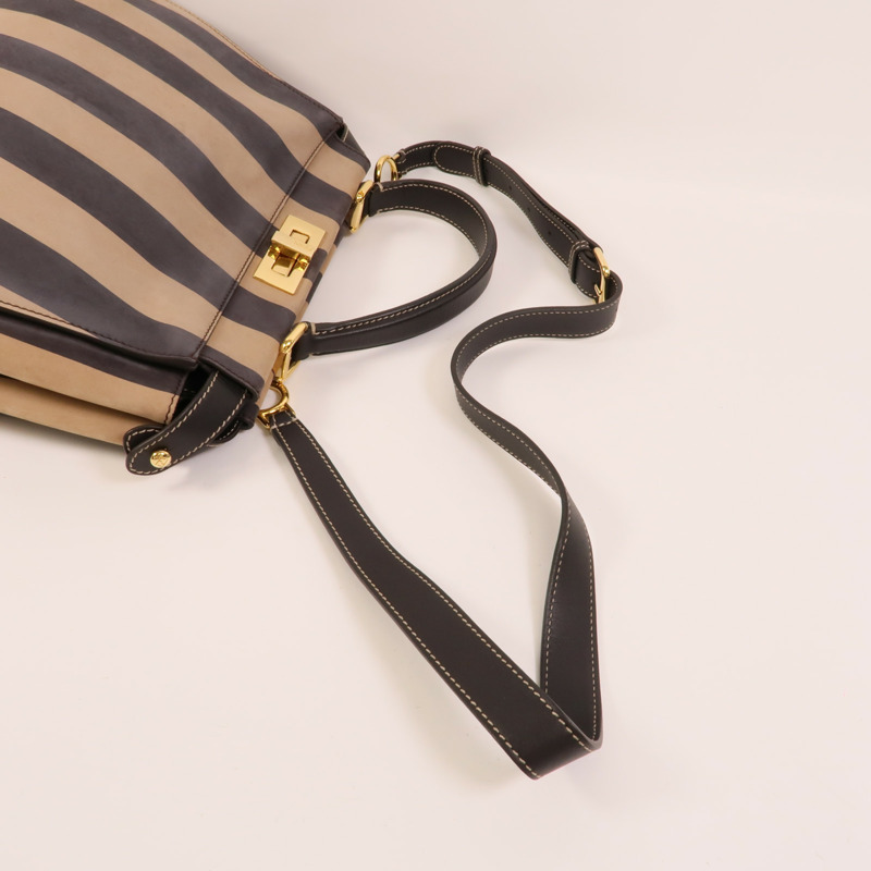 FENDI 牛皮皮革Peekaboo Iconic Medium手挽肩背兩用袋-4