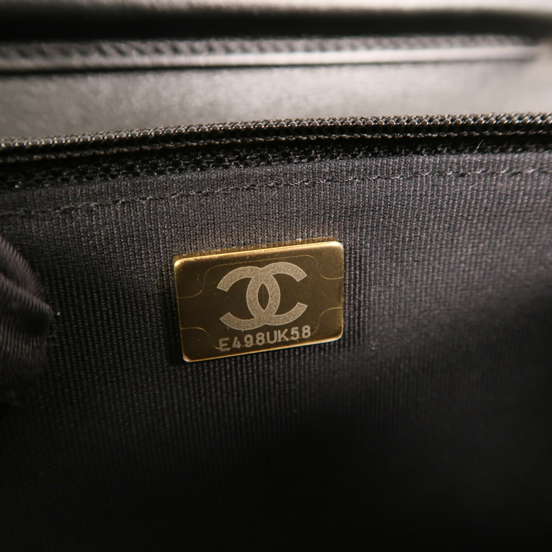 CHANEL 牛皮皮革Boy Wallet On Chain鏈帶肩背袋-7