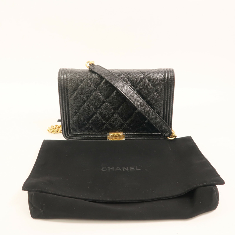 CHANEL 牛皮皮革Boy Wallet On Chain鏈帶肩背袋-10