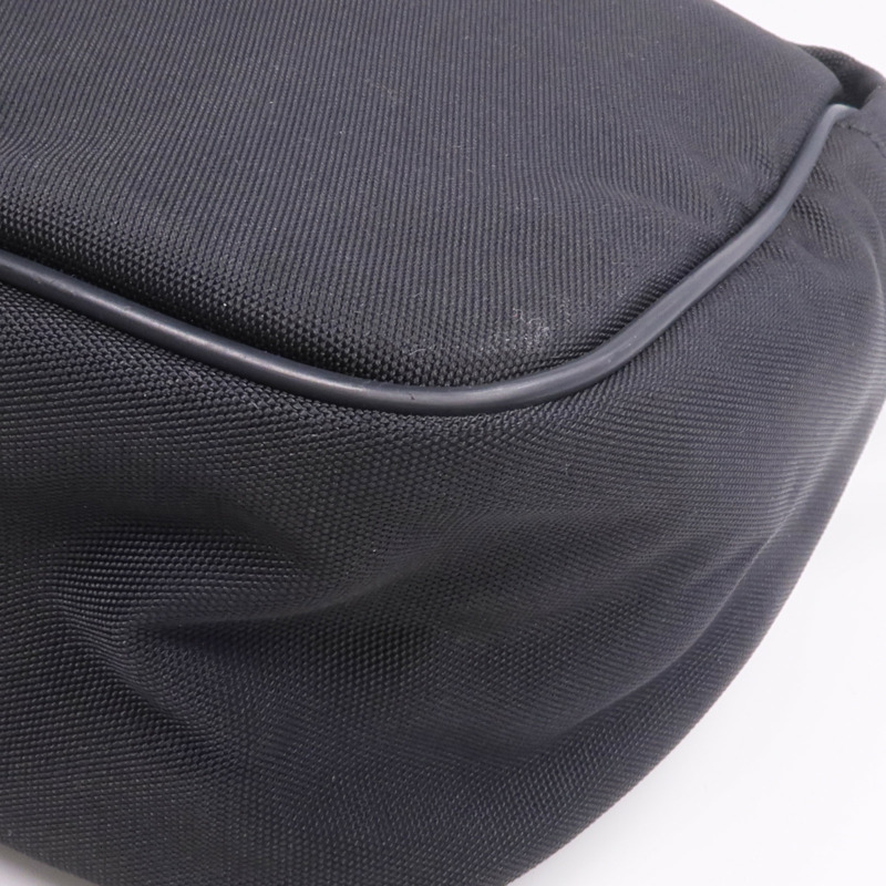 GUCCI 尼龍Pouch/Clutch手拿包-11