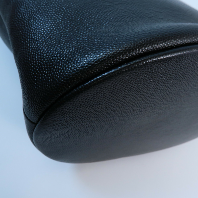 CHANEL 牛皮皮革Bucket Bag鏈帶肩背袋-15