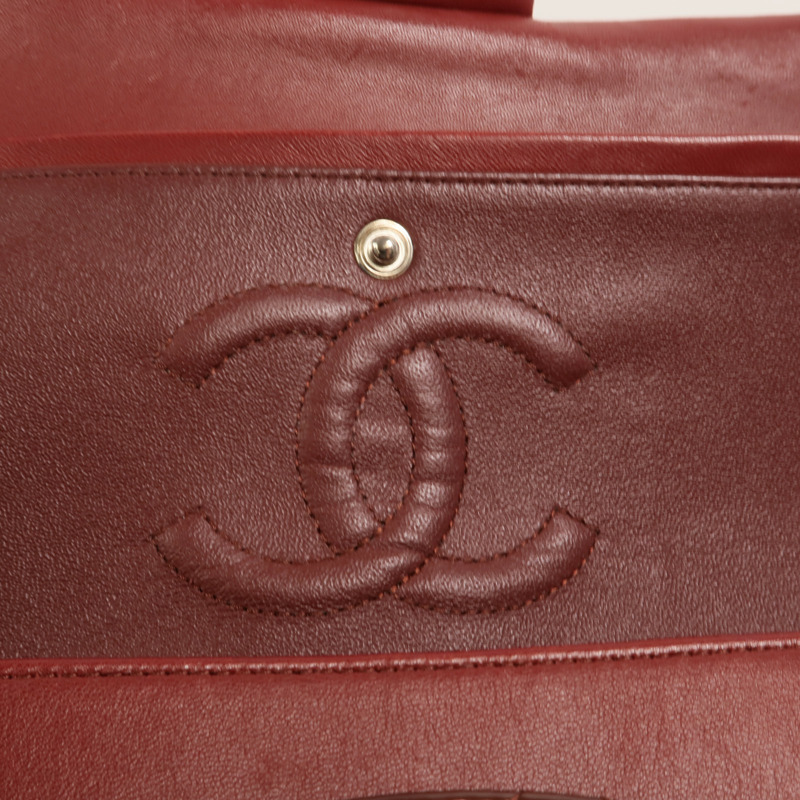 CHANEL 漆皮皮革Classic 25鏈帶肩背袋-7