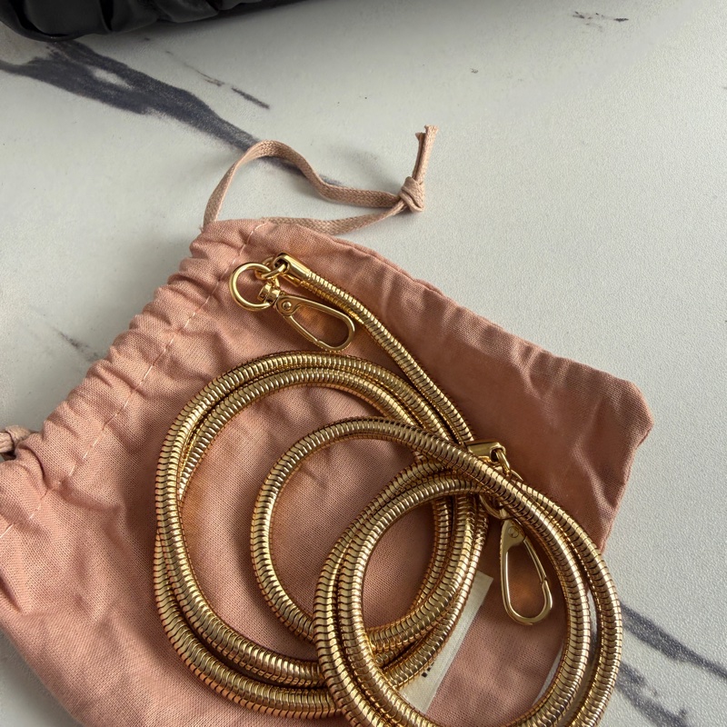 Miumiu 可芙超可愛晚宴包🤍🩷🖤-2