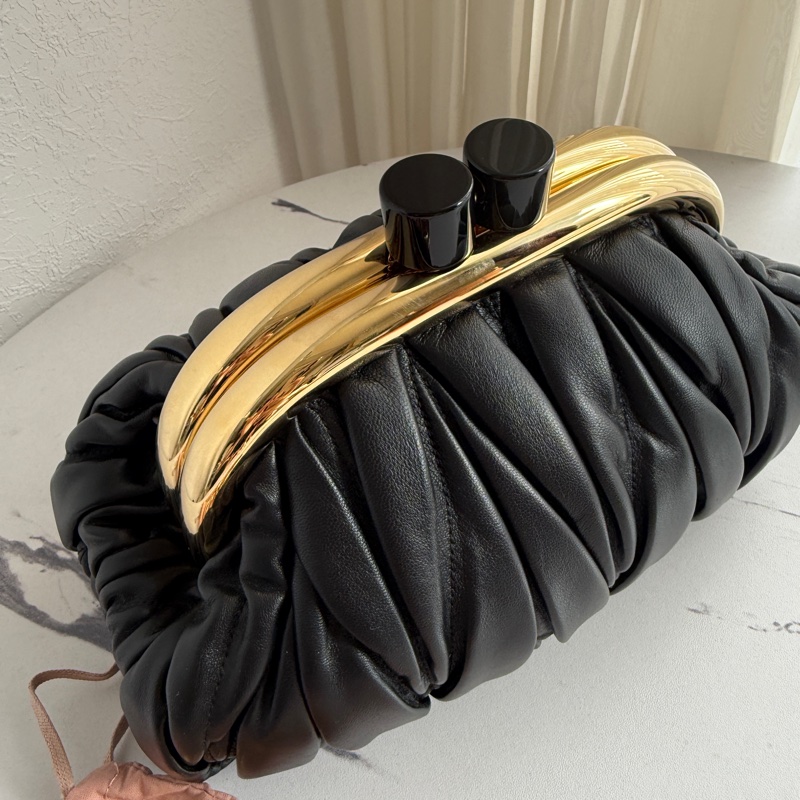 Miumiu 可芙超可愛晚宴包🤍🩷🖤-5