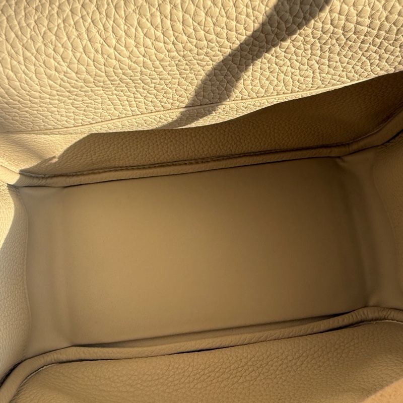 Hermes lindy26 冰川白 真的很好看～～ 有貼膜-11