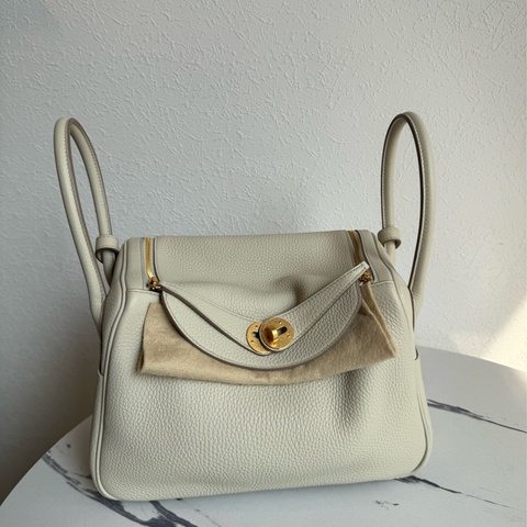 Hermes 8L冰川白金釦lindy26
