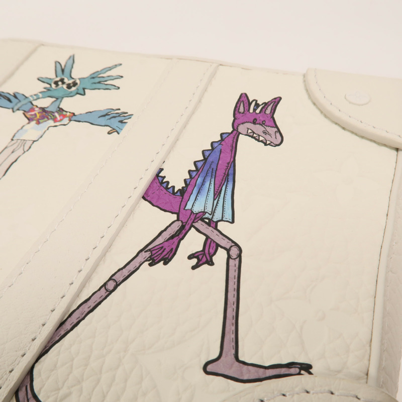 LOUIS VUITTON Monogram Taurillon LV Friends Soft Trunk肩背袋-16