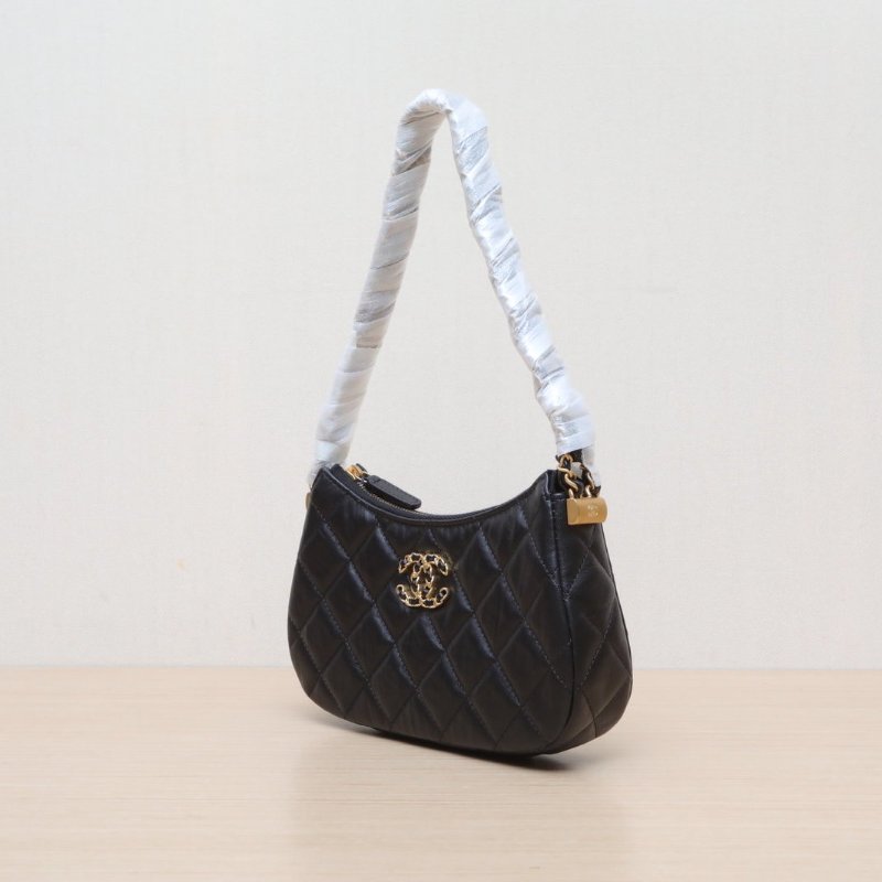 CHANEL 23K19Bag皮穿鏈Hobo腋下包小號黑色牛皮金扣肩背包-3