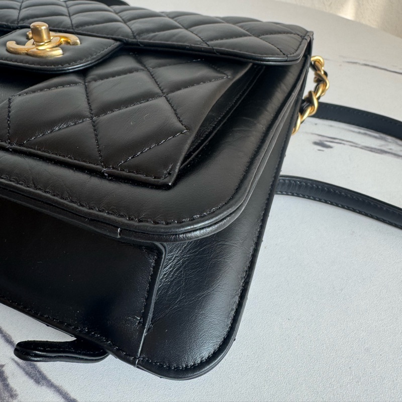 Chanel 黑菱格口蓋後背包  上身超美❤️‍🔥❤️‍🔥-6