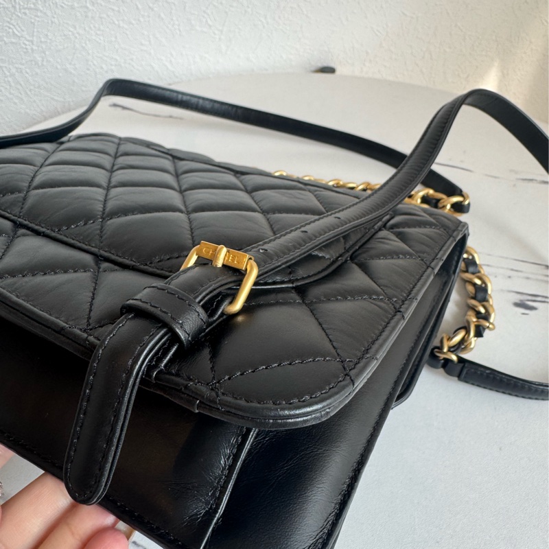 Chanel 黑菱格口蓋後背包  上身超美❤️‍🔥❤️‍🔥-7
