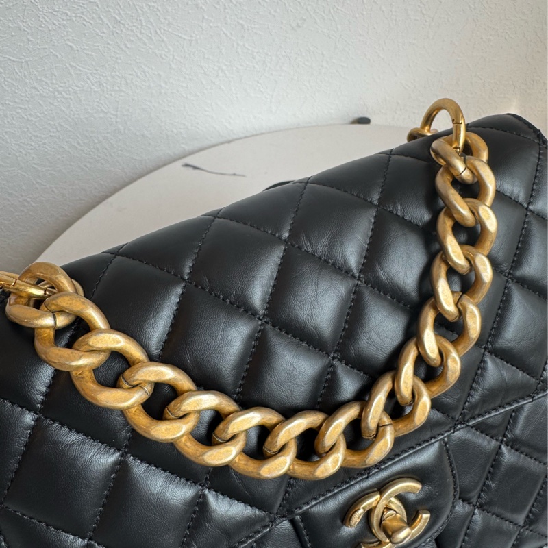 Chanel 黑菱格口蓋後背包  上身超美❤️‍🔥❤️‍🔥-12