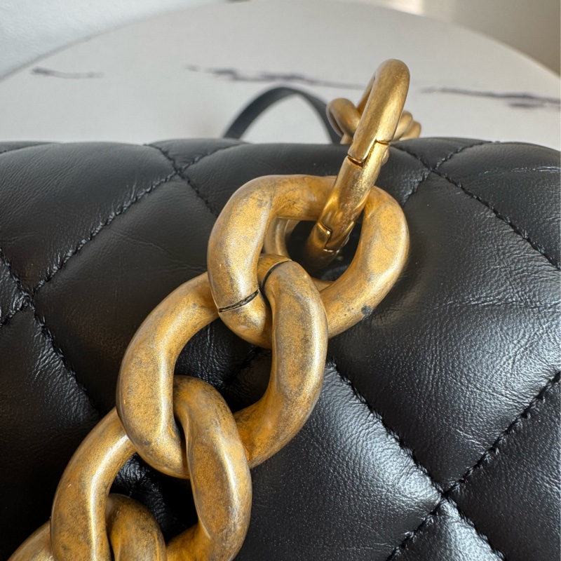Chanel 黑菱格口蓋後背包  上身超美❤️‍🔥❤️‍🔥-15