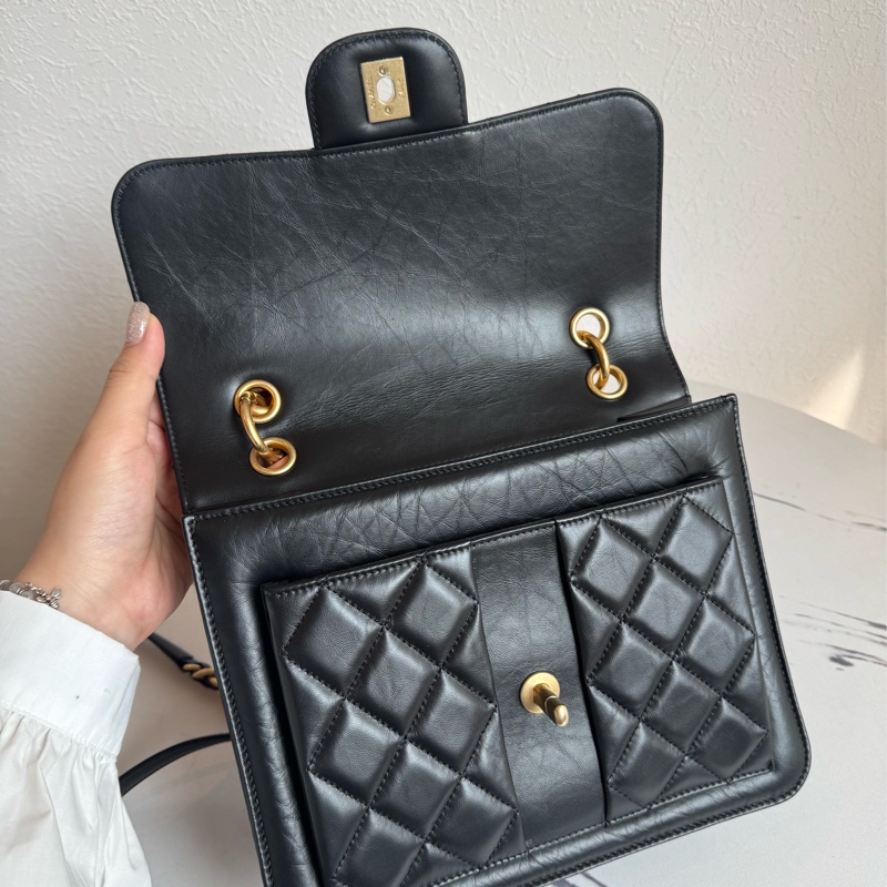 Chanel 黑菱格口蓋後背包  上身超美❤️‍🔥❤️‍🔥-16