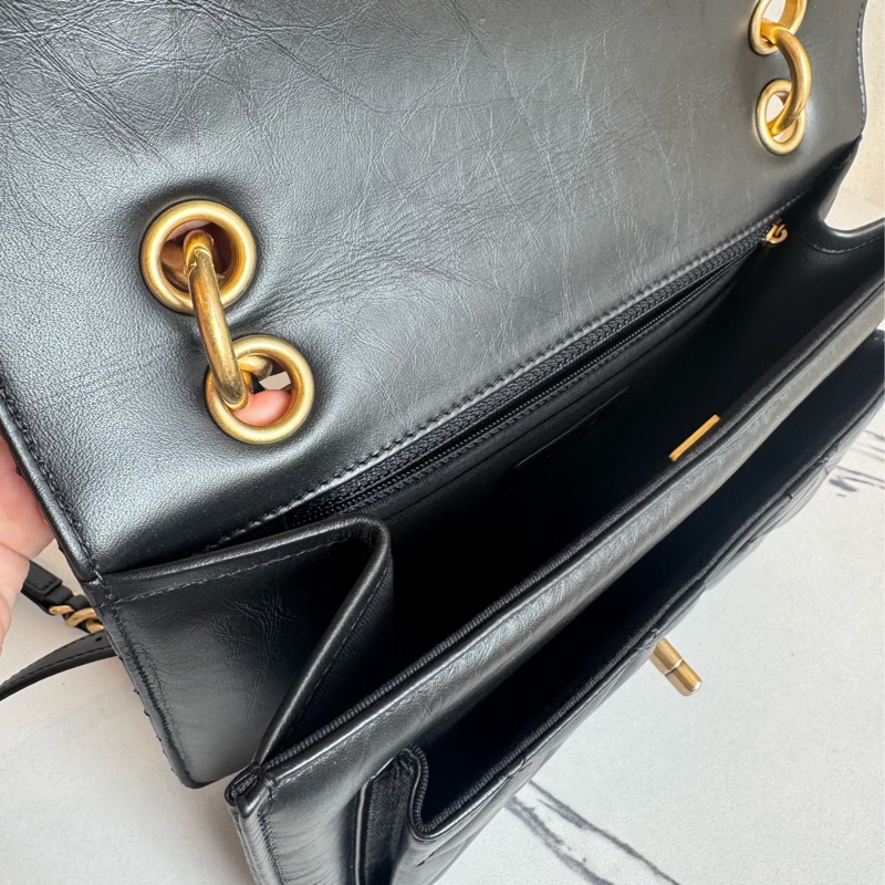 Chanel 黑菱格口蓋後背包  上身超美❤️‍🔥❤️‍🔥-19