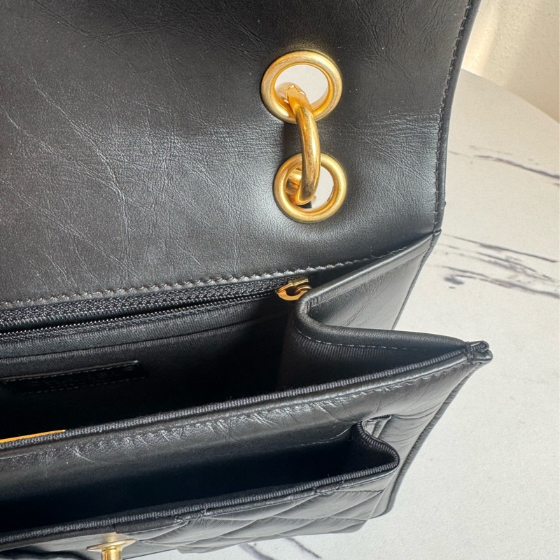 Chanel 黑菱格口蓋後背包  上身超美❤️‍🔥❤️‍🔥-20