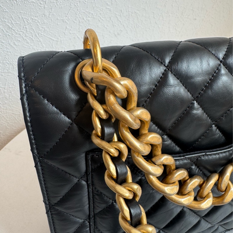 Chanel 黑菱格口蓋後背包  上身超美❤️‍🔥❤️‍🔥-29