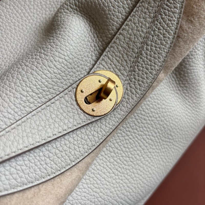 B刻 割愛釋出 ::HERMES:: 愛馬仕 8L冰川白金釦LINDY 26-2