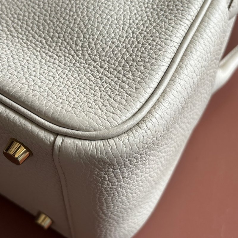 B刻 割愛釋出 ::HERMES:: 愛馬仕 8L冰川白金釦LINDY 26-11