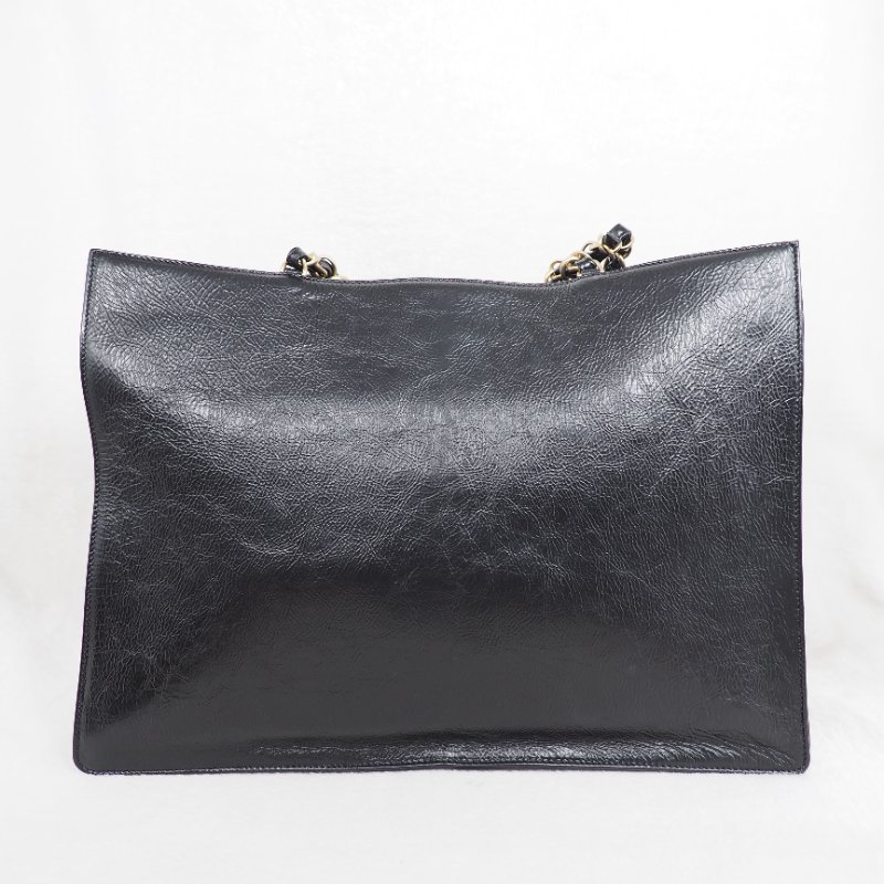 CHANEL 黑色牛皮皮穿鏈托特包-1