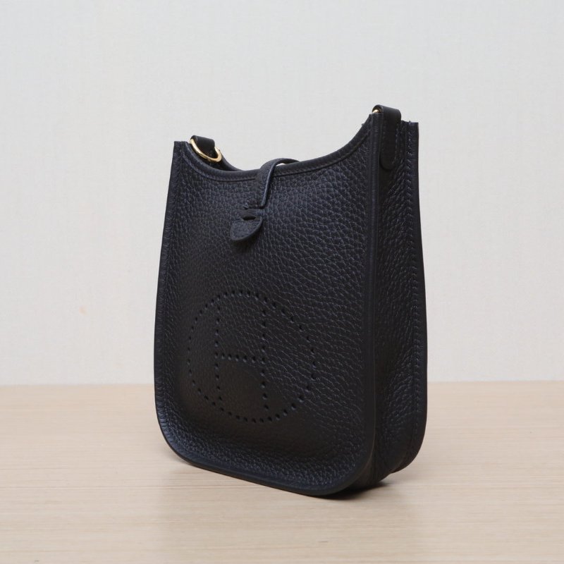 HERMES EvelyneMini16黑色TC皮W刻金扣肩背包-2