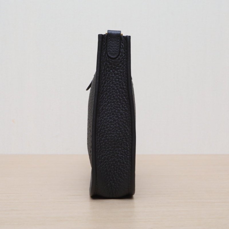 HERMES EvelyneMini16黑色TC皮W刻金扣肩背包-3