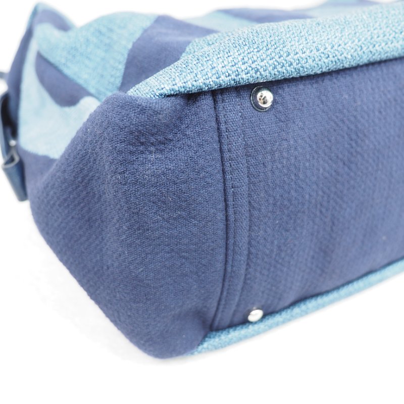 CHANEL Deauville Bowling bag-8