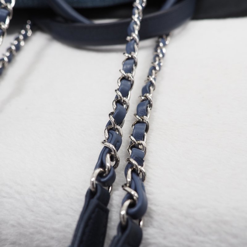 CHANEL Deauville Bowling bag-15