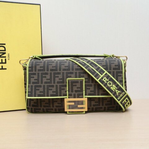 FENDI Baguette法棍包大號老花帆布金扣肩背包