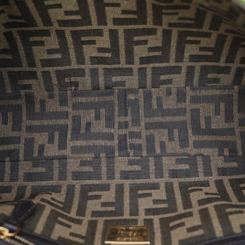 FENDI Baguette法棍包大號老花帆布金扣肩背包-3