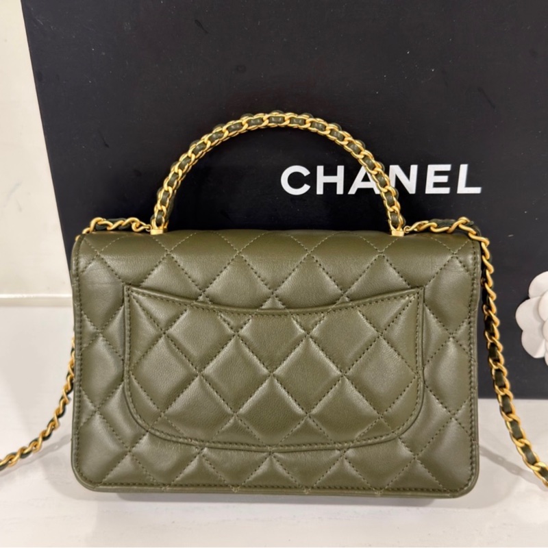 Chanel #芯片款 #閒置帶膜 手提鏈條包 提把皮穿鏈 香奈兒woc深綠色金扣-3