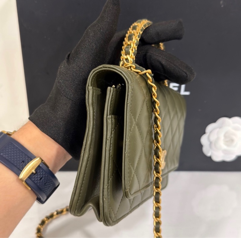 Chanel #芯片款 #閒置帶膜 手提鏈條包 提把皮穿鏈 香奈兒woc深綠色金扣-5