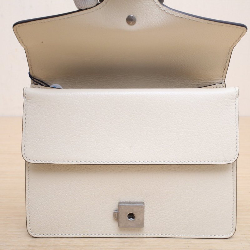 GUCCI 酒神包MINI全皮鑽扣白色牛皮銀扣肩背包-2