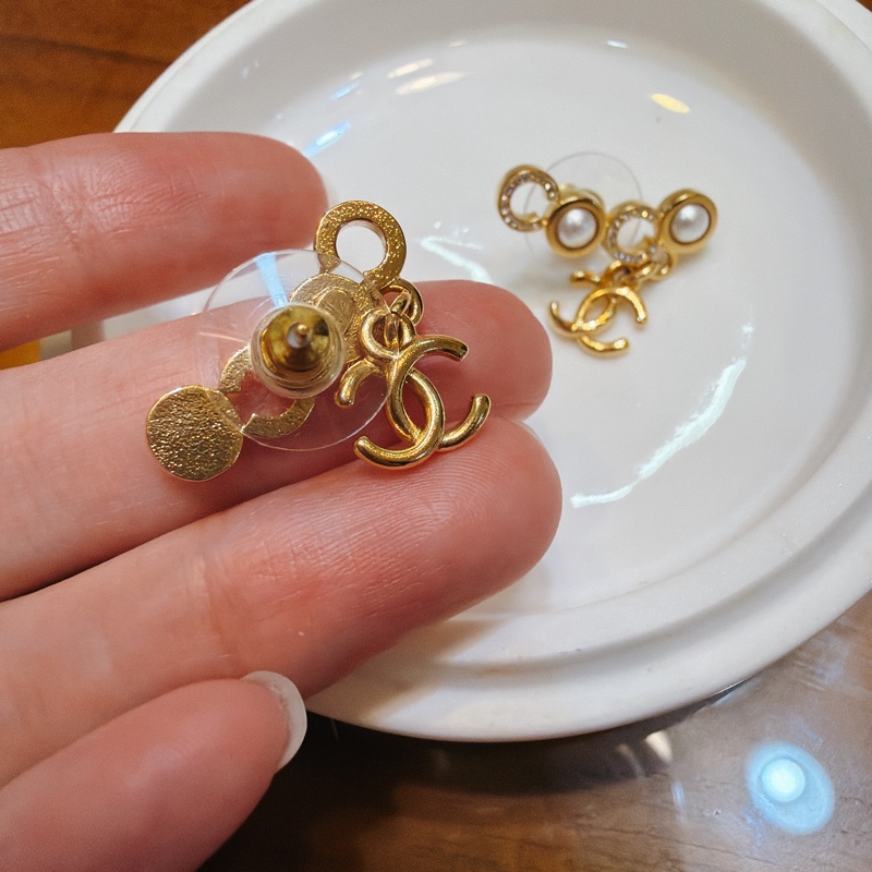 Chanel coco水鑽珍珠吊墜耳環(針）-4