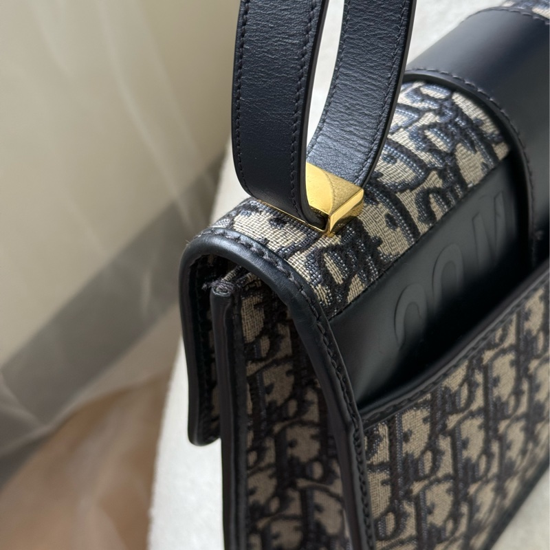 (高雄漢神保卡）Dior 蒙田30-12