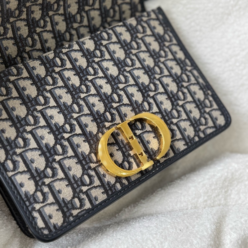 (高雄漢神保卡）Dior 蒙田30-18