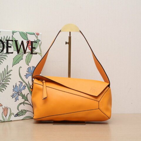 LOEWE Puzzle幾何包hobo橙色牛皮金扣肩背包
