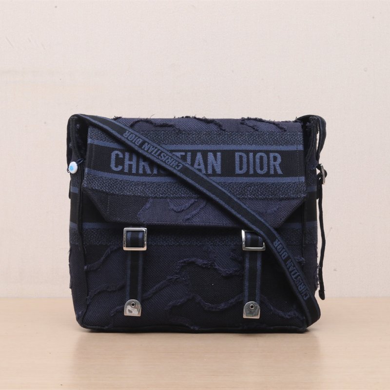 DIOR Diorcamp郵差信使包中號藍色銀扣2019印花刺繡肩背包-1